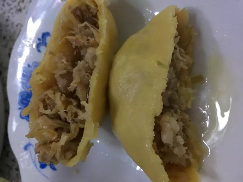 酸菜饼子