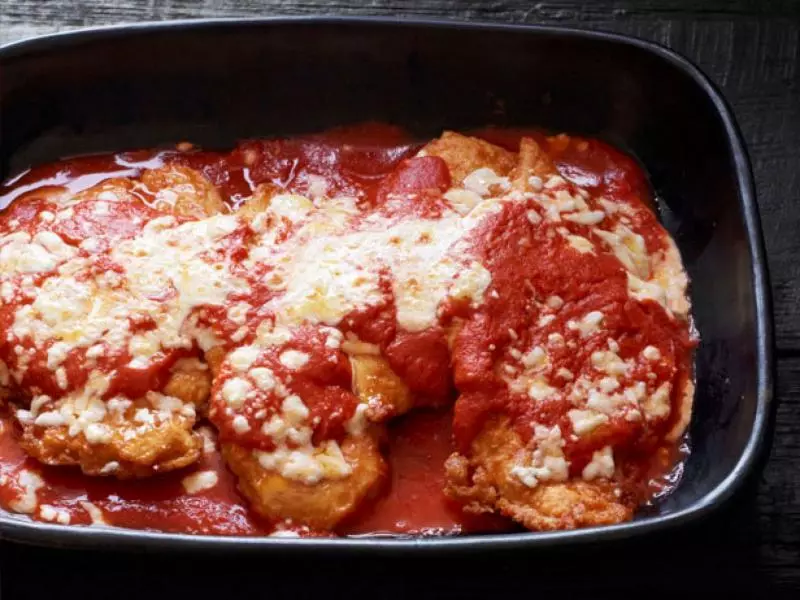 經典芝士燉雞（classic chicken parmesan）