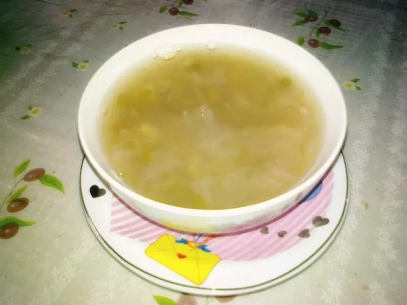 綠豆銀耳薏米湯