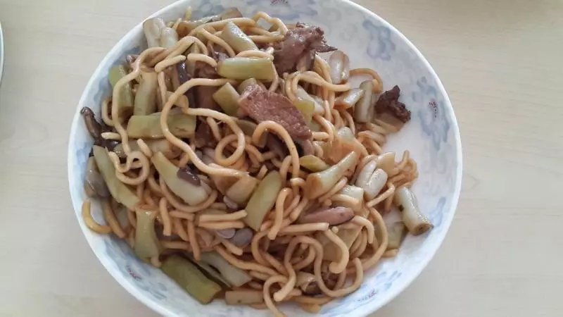 豆角悶面