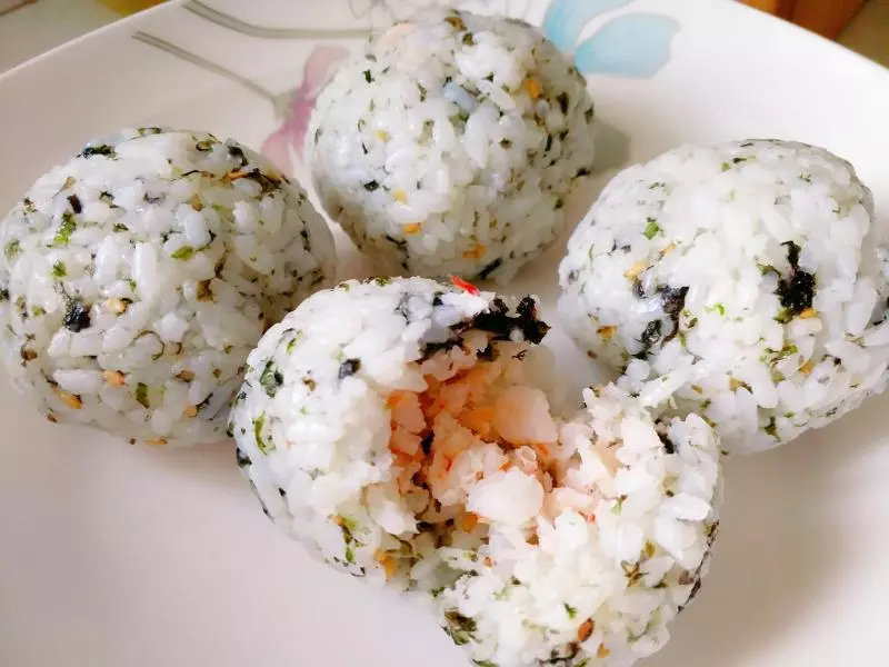 基围虾海苔饭团