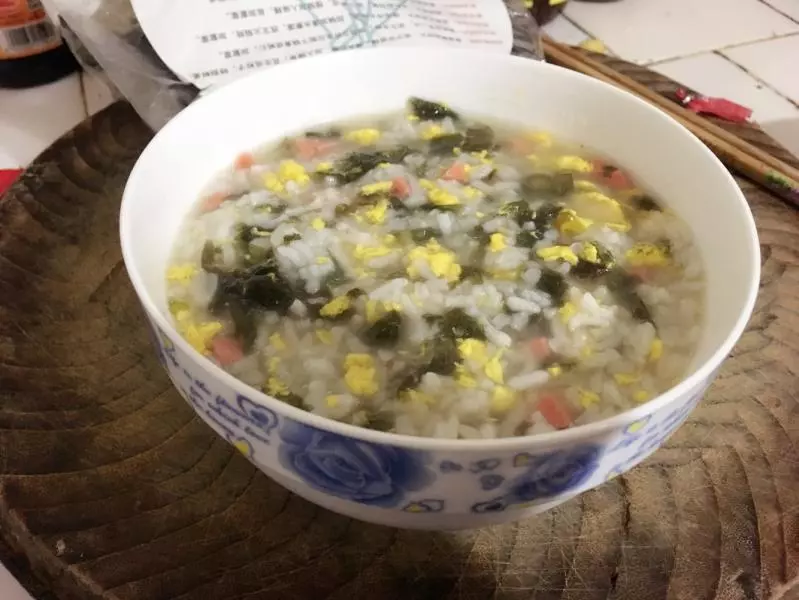 紫菜汤泡饭