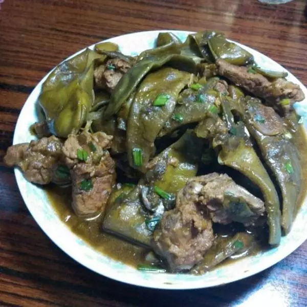 排骨炖油豆角