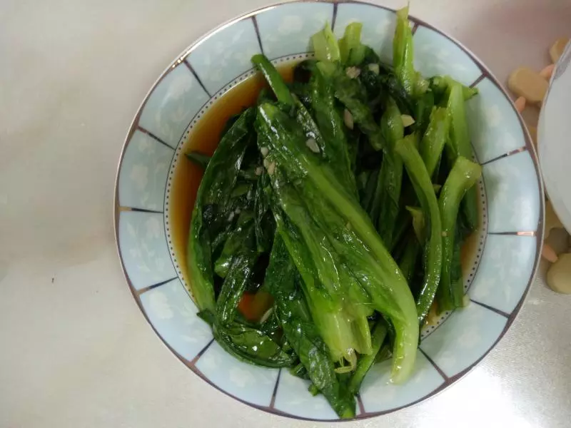 不加鹽的蒜蓉油麥菜