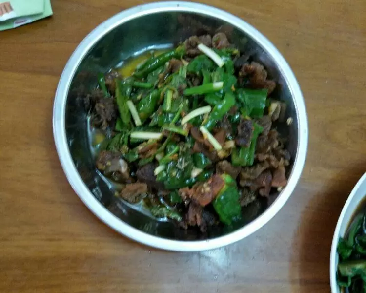 青椒油炸肉