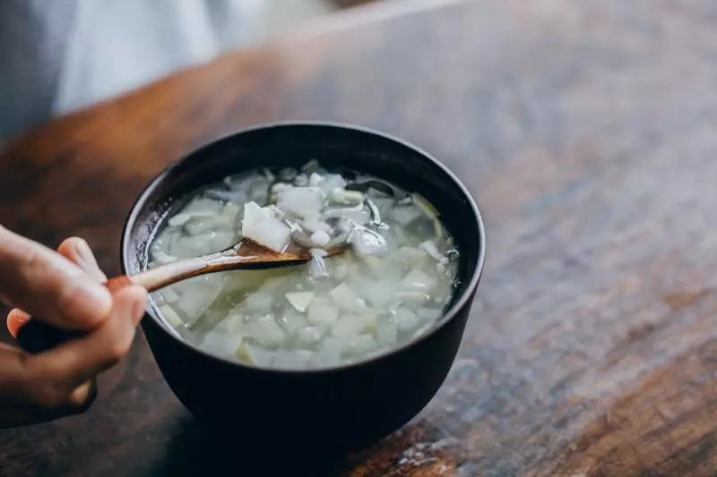 皂角米雪梨酒酿