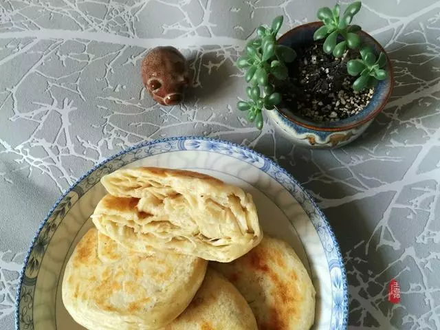 油酥椒盐发面饼