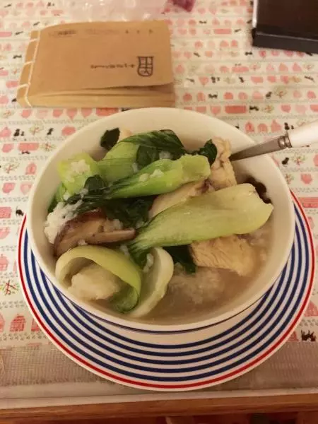 青菜香菇雞肉泡飯