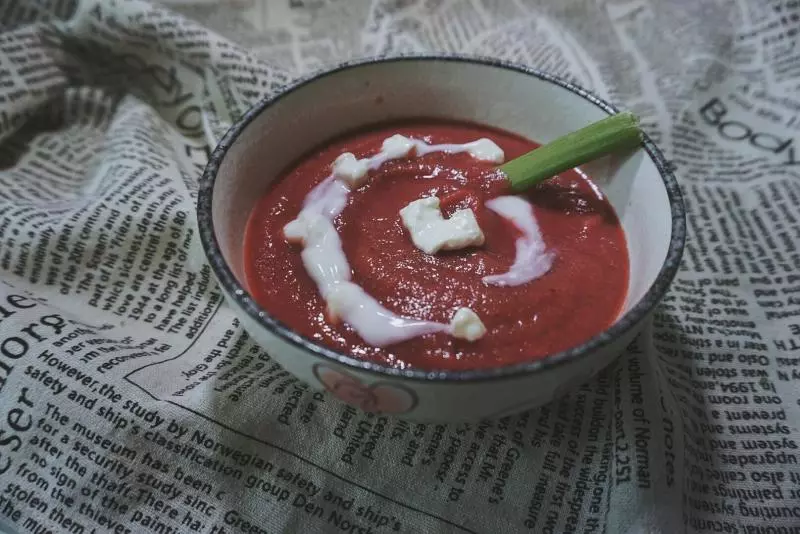 东欧的夏日-清新少女系快手甜菜根冷汤 Cold beetroot soup