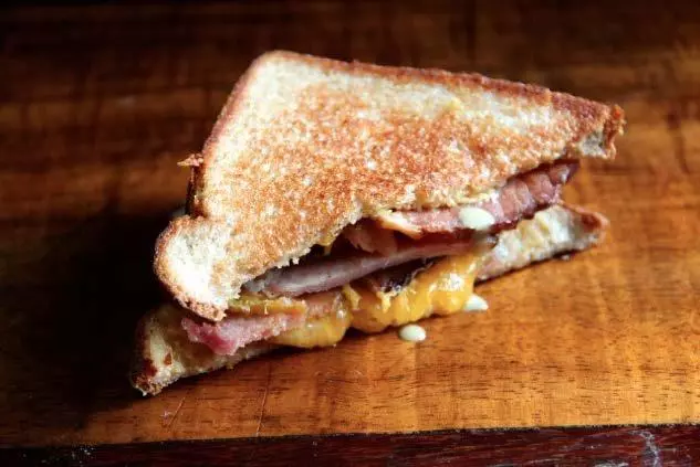 Honey Mustard &amp; Ham Grilled Cheese