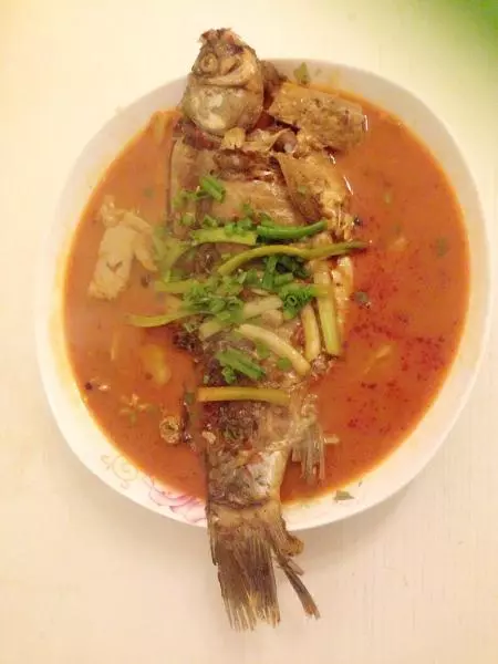 豆腐酸筍鯽魚