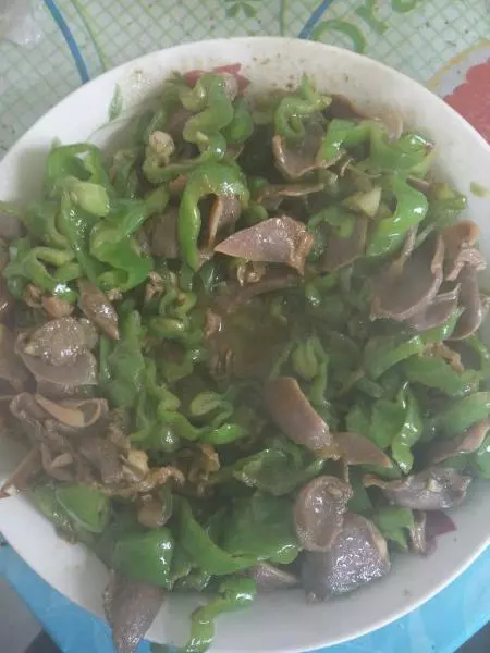 青椒炒鸭胗