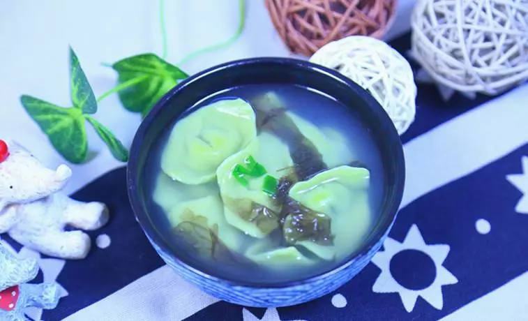 翡翠银鱼馄饨 宝宝辅食食谱