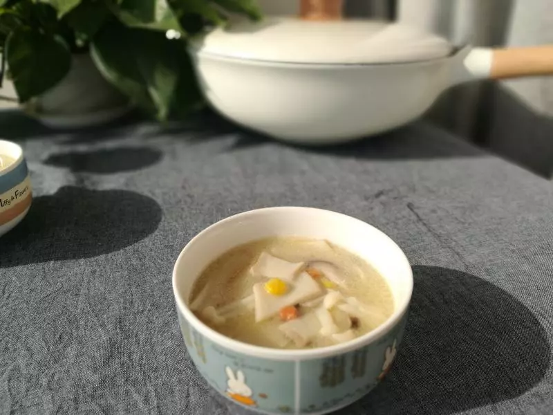 我的輕奢煮藝——菌菇結義湯