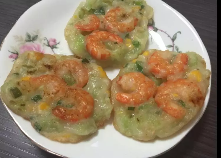 丝瓜虾仁饼