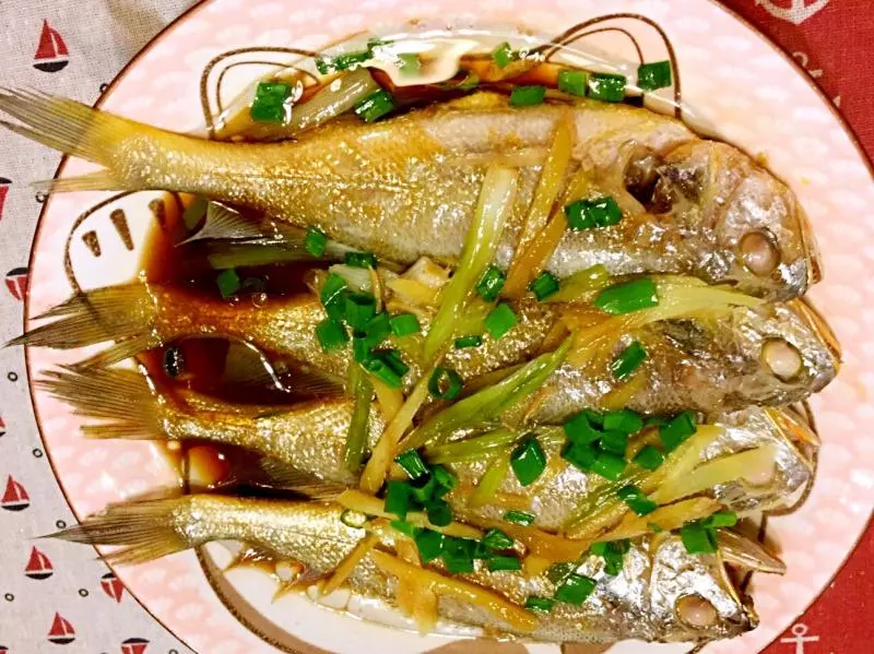 清蒸小黃魚