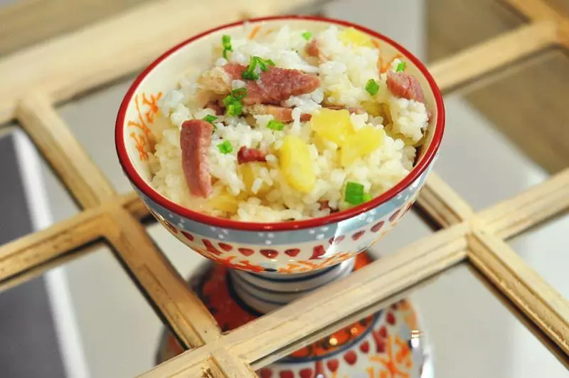 土豆鹹肉燜飯