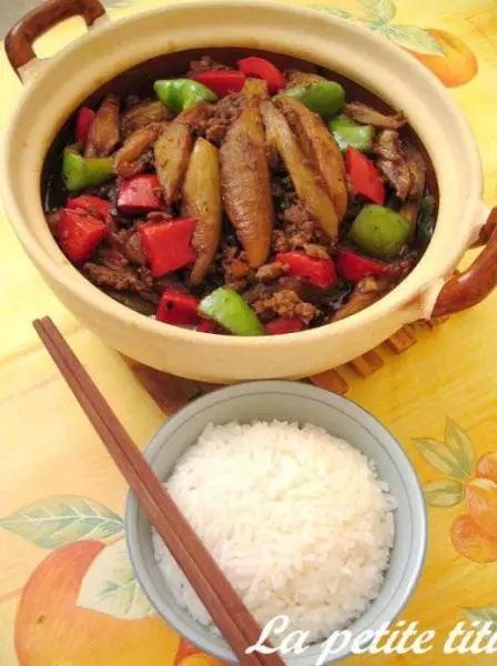 豆豉牛肉炖茄条