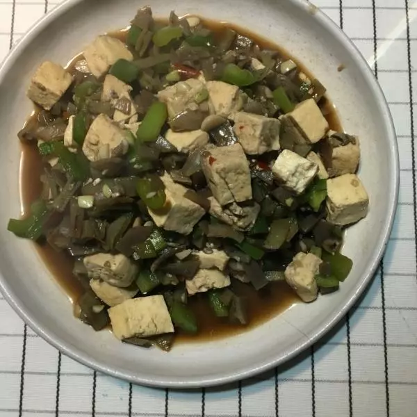 水炒臭豆腐