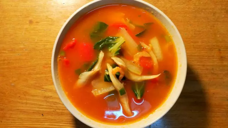 宿舍版番茄汤（电煮锅）