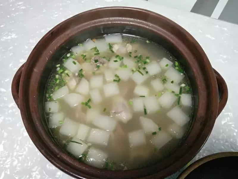 排骨白蘿蔔湯