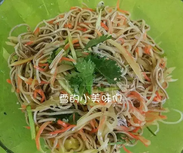 涼拌青筍豆腐絲