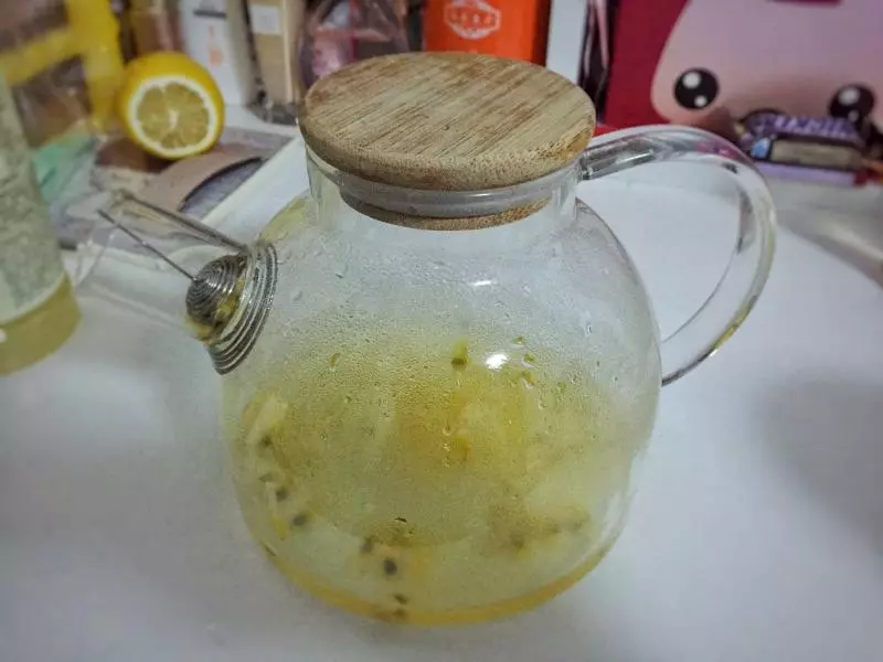 茉莉百香果茶