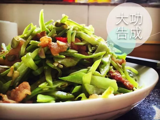 五花肉炒扁豆