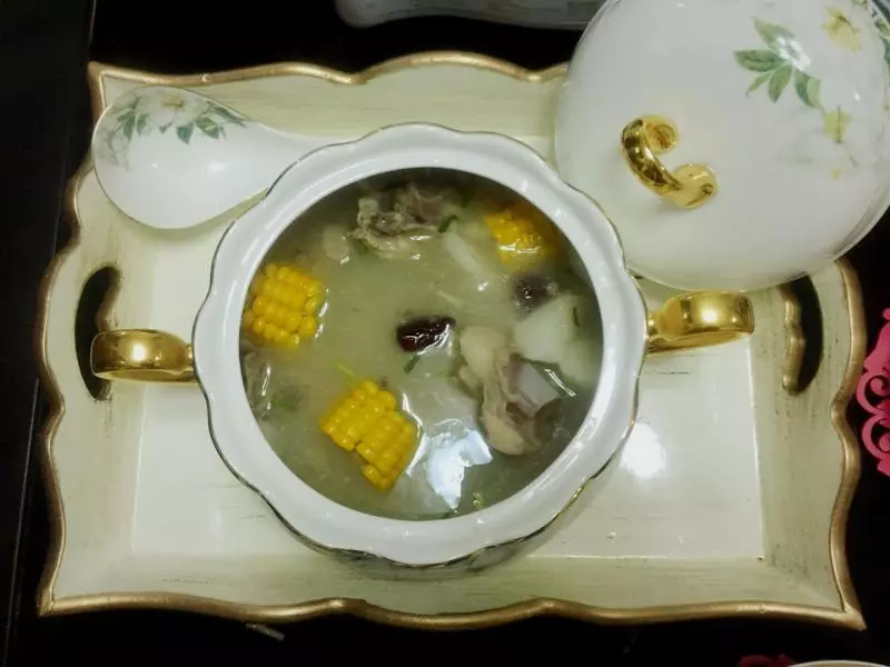 筒子骨玉米山藥湯