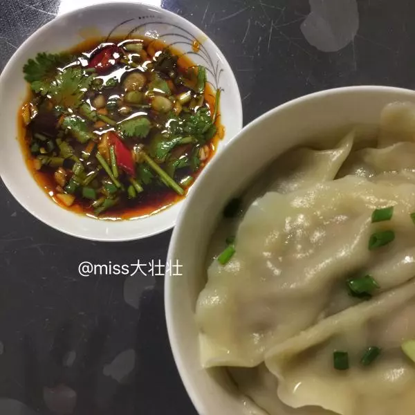 猪肉芹菜饺子