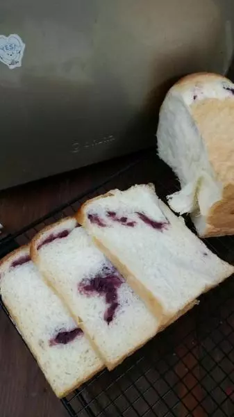 椰奶紫薯吐司