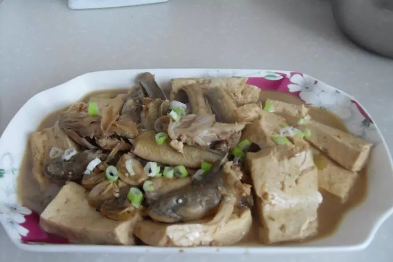 广鱼烧豆腐