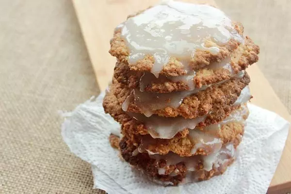 Old Fashioned Iced Oatmeal Cookies 老式糖霜燕麥餅乾