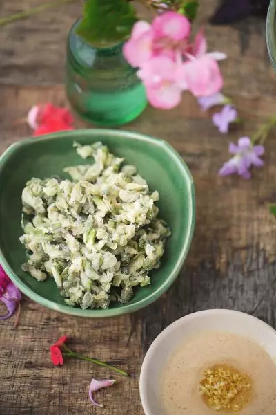 槐花麥飯