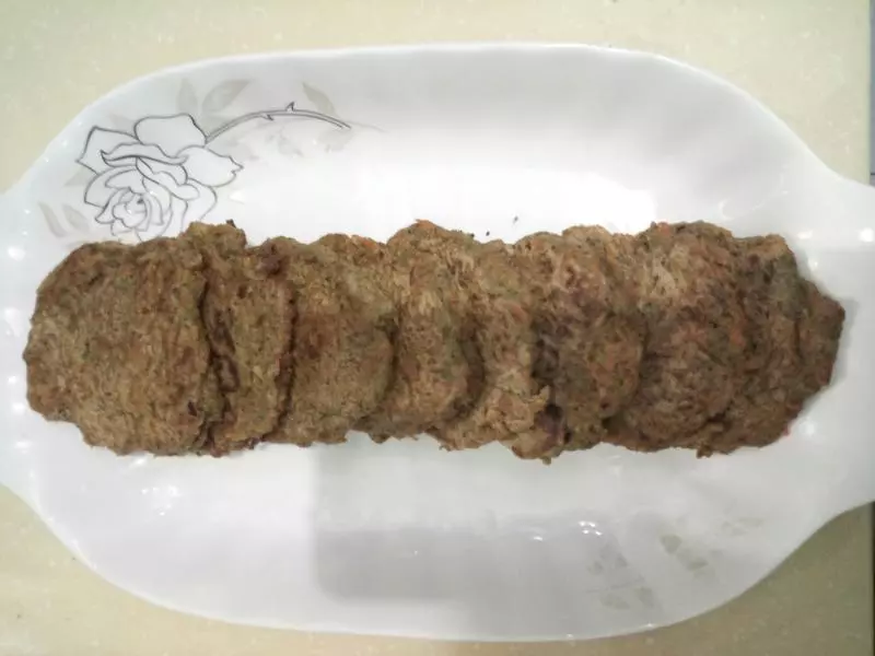 黑豆腐渣胡萝卜饼