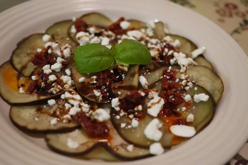 意式奶酪双茄 Egg plant with sun dry tomato and goat cheese