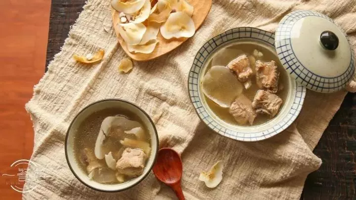 霸王花海底椰美容湯