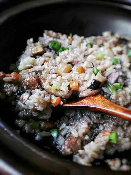 豪華版櫻花蝦芋頭咸飯