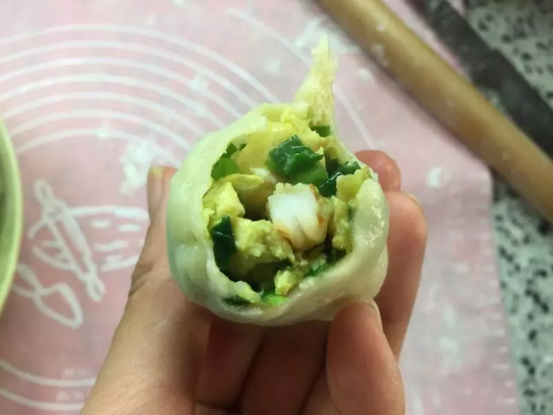 韭菜鸡蛋虾仁----三鲜水饺