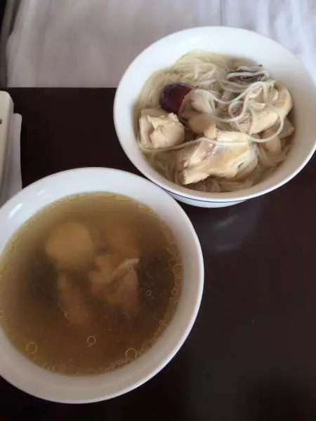 電飯鍋省事雞湯麵