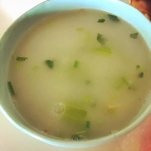 下奶湯魷魚絲瓜湯