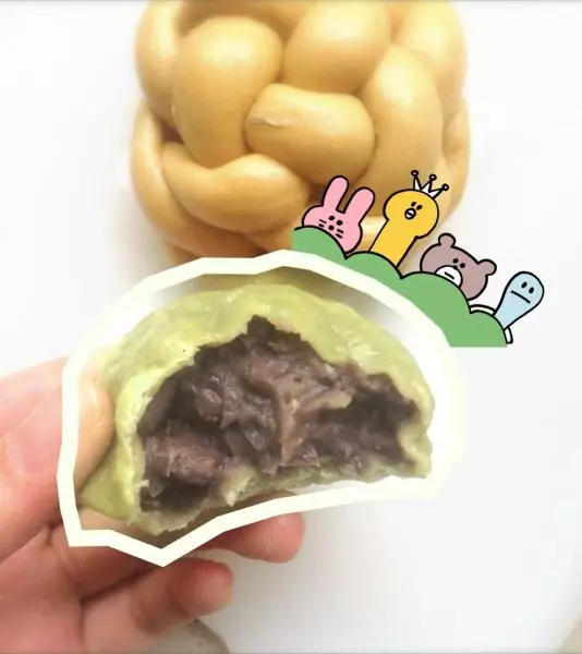 抹茶牛奶红豆包