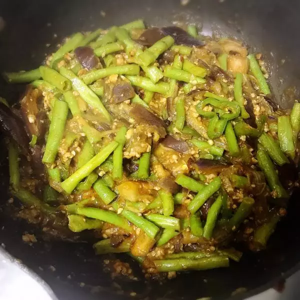 茄子豆角炒肉末