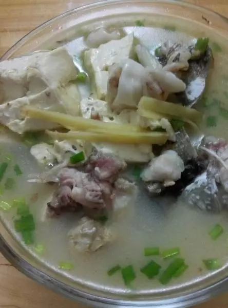 魚頭豆腐湯