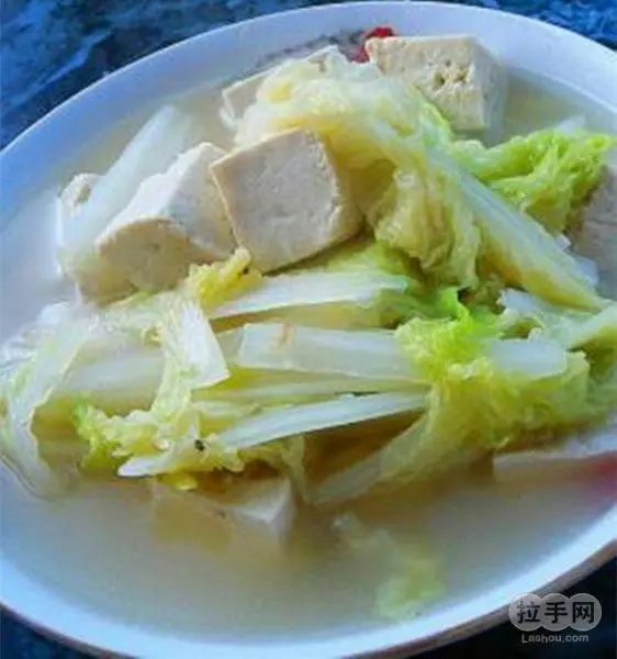 《白菜炖豆腐》炖