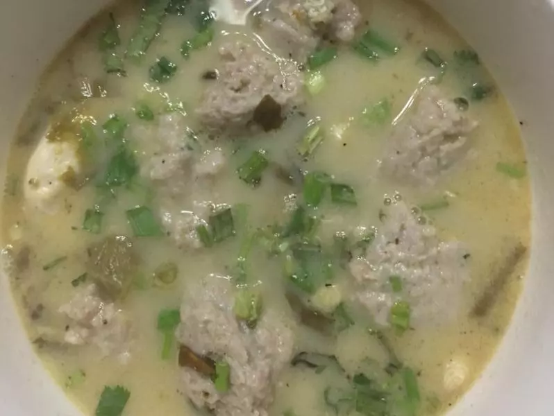 鯽魚肉丸子湯