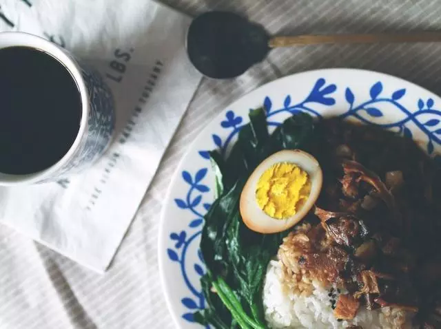 煙筍滷肉飯