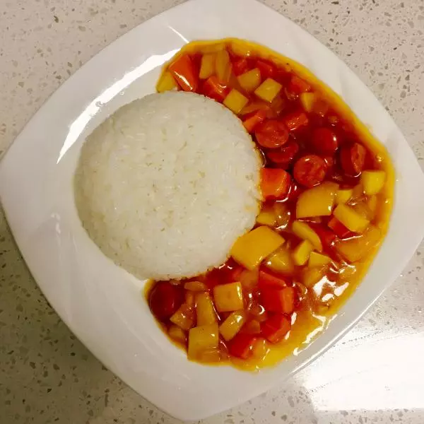 火腿咖喱飯