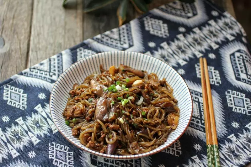 肉末茄子粉絲煲