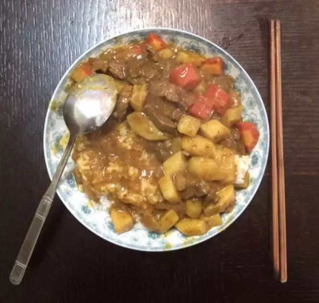 咖喱牛肉饭